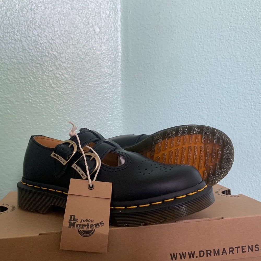 NEW Dr. Martens Mary Jane US Size 5